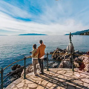 Apartament Maja With Free Private Parking And Lovely Sea View Terrace, Opatija
